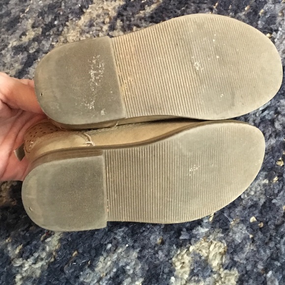 Cute ankle boots. - Picture 4 of 5